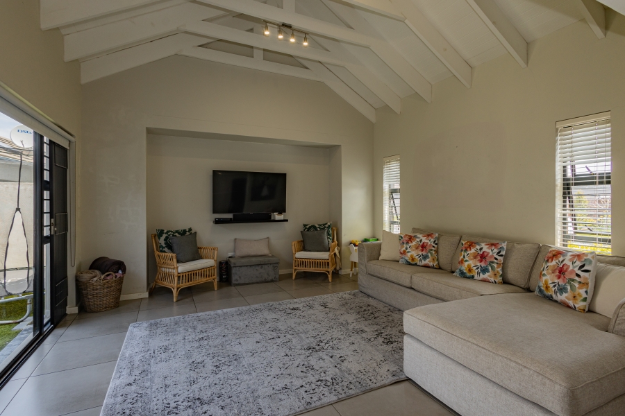 3 Bedroom Property for Sale in Haasendal Western Cape